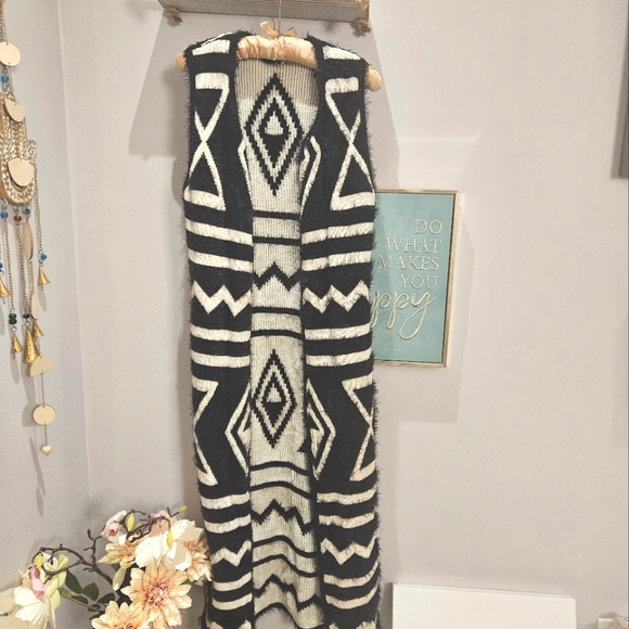 Parkhurst 🇨🇦 Fuzzy Sweater - Picture 9 of 10